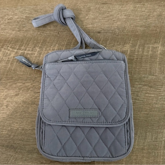 NWOT Vera Bradley Quilted Crossbody Bag in Lavender Gray - Picture 3 of 7